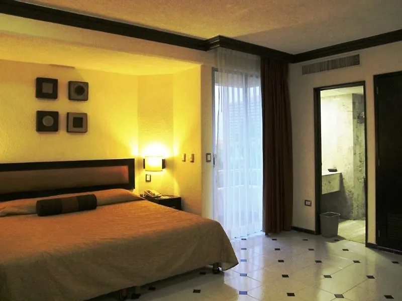 Hotel El Conquistador Del Paseo De Montejo Мерида