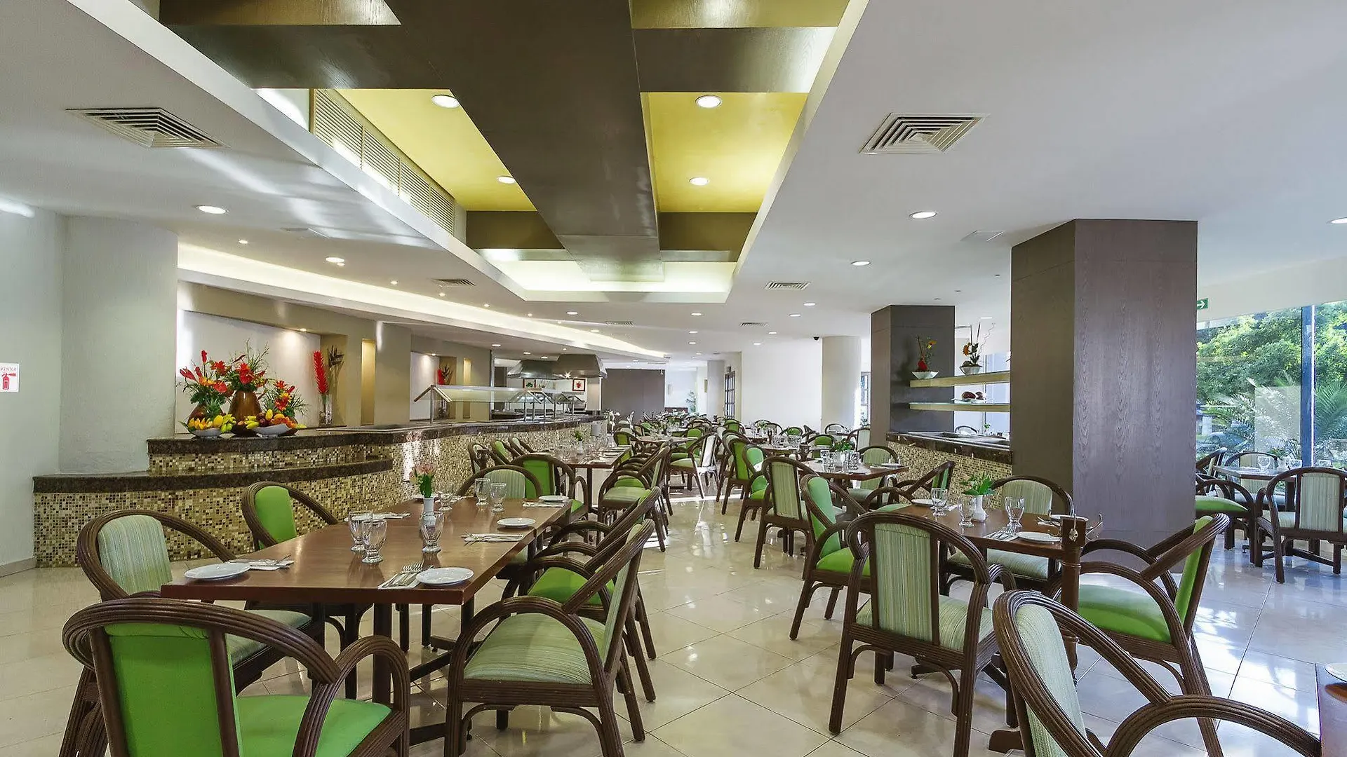 Hotel El Conquistador Del Paseo De Montejo Мерида 5*,